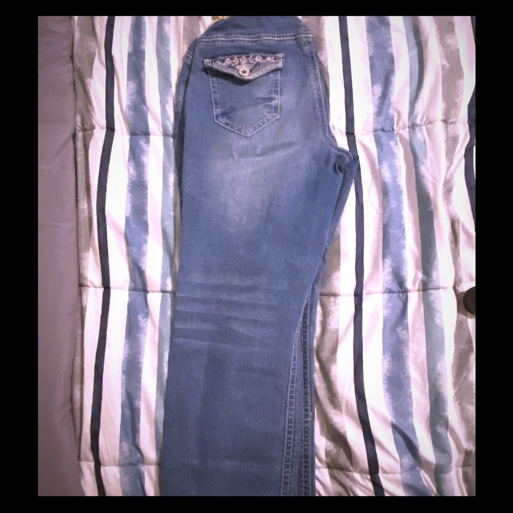 Maternity Jean Capris